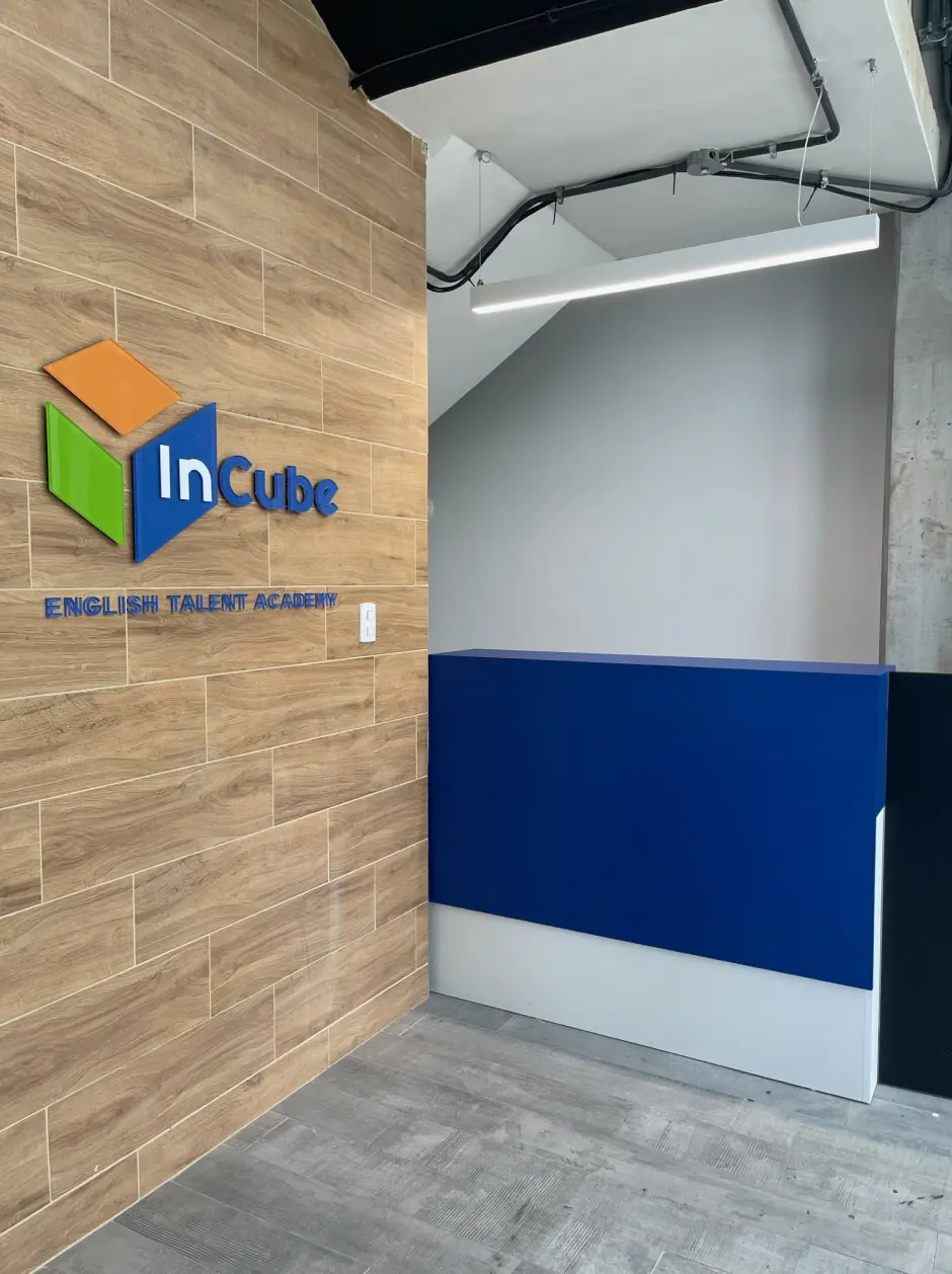 Call Center Incube
