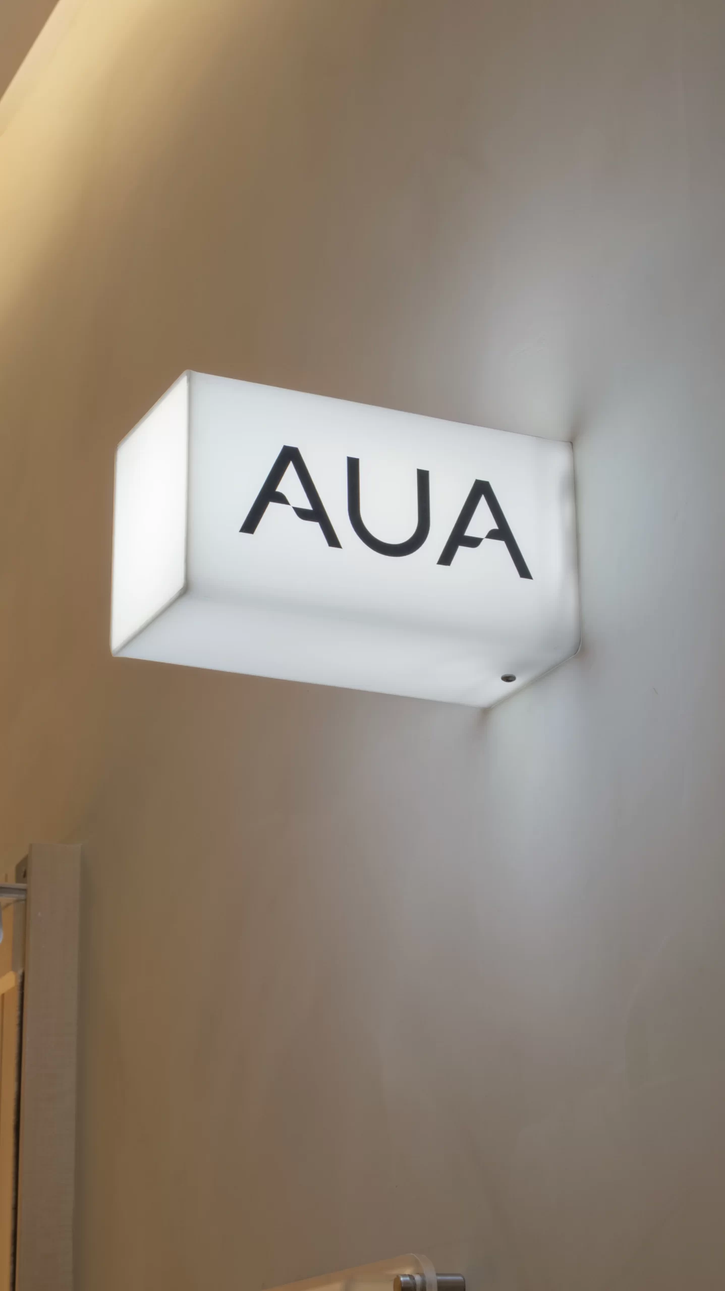 logo AUA