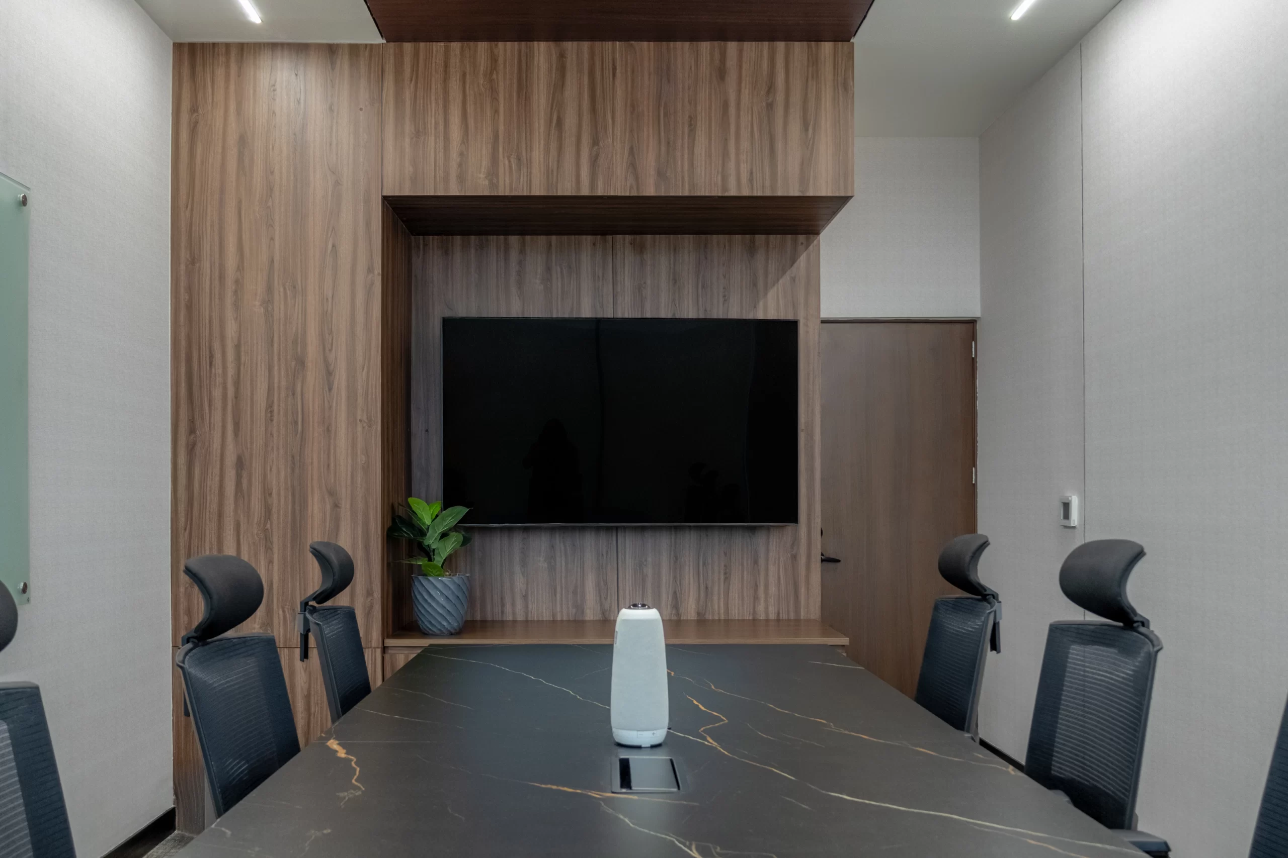 Sala de Reuniones Perennia Group 2